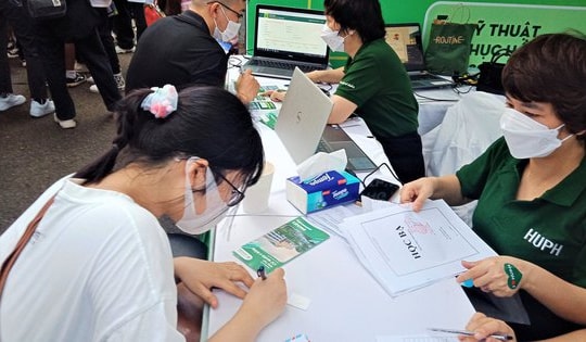 Sức khoẻ là một trong những ngành 'hút' sinh viên nhập học cao nhất 2022.