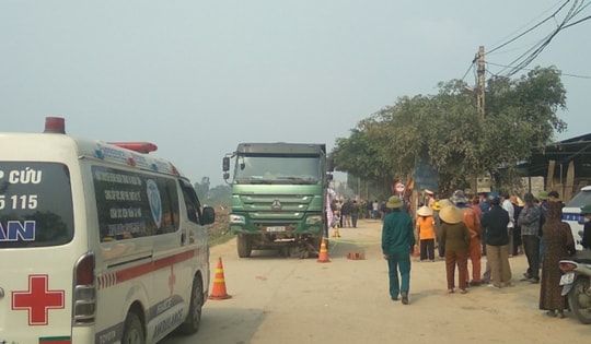 Tạm giữ hình sự tài xế xe ‘hổ vồ’ tông chết 3 mẹ con ở Nghệ An