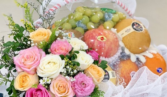 Quà tặng ngày 8/3 độc đáo, loại hoa ‘ăn được’ hút khách