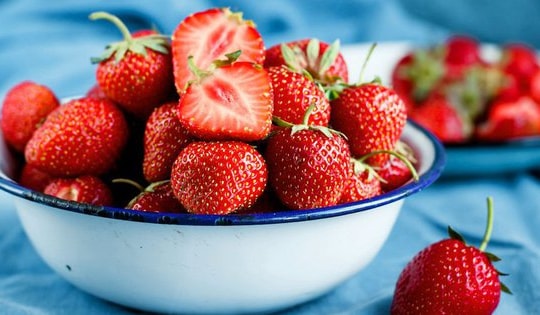 Không chỉ vitamin C, chất chống ôxy hóa, dâu tây còn có lợi ích bất ngờ này với sức khỏe