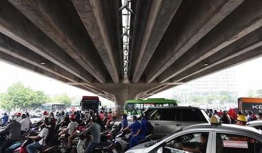 Tổ chức lại giao thông nút giao Phạm Hùng – Nguyễn Hoàng – Tôn Thất Thuyết, người dân đi thế nào?