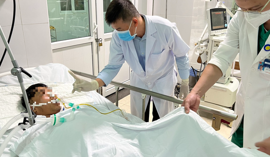 Sau khi truyền thuốc giải độc, 3 bệnh nhân ngộ độc cá chép muối ủ chua nặng nhất ra sao?