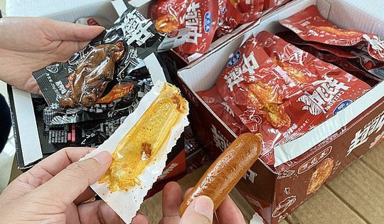 Tháng An toàn thực phẩm 2023: Từ xúc xích, cánh gà ăn liền nhiều 'không' đến dầu gội, kem đánh răng giả