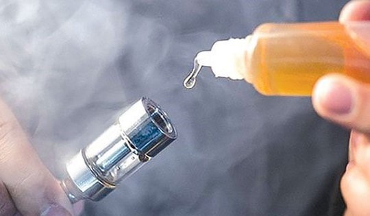 Chuyên gia kinh tế: 'Hãy cấm ngay việc sản xuất, nhập khẩu, lưu thông và sử dụng thuốc lá điện tử'