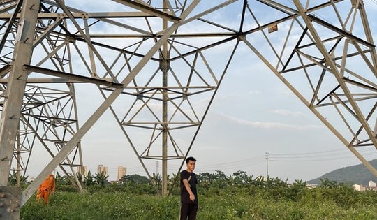 Bắt tạm giam đối tượng phá huỷ cột điện cao thế