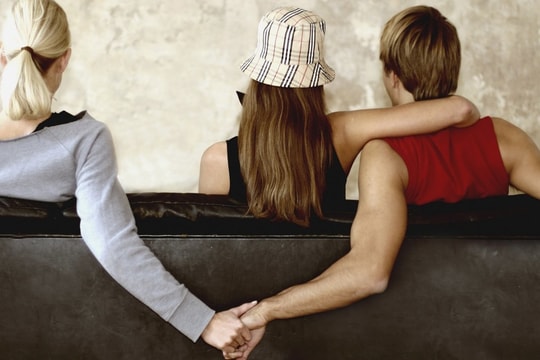 4 kiểu phụ nữ đàn ông ngoại tình thường tìm đến