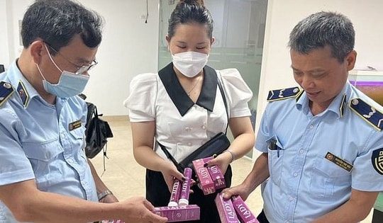 Đột nhập tòa nhà Time Coffee, thu giữ hàng trăm thực phẩm bảo vệ sức khỏe săn chắc vòng một, giảm béo giả