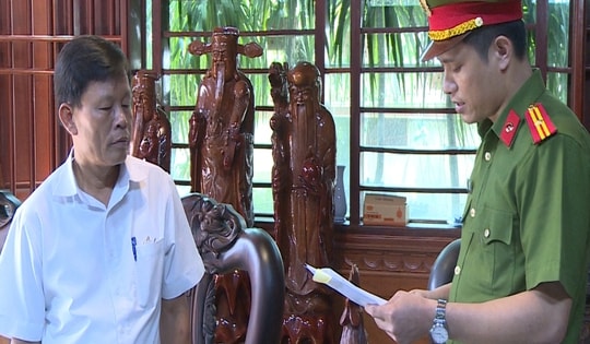 Vì sao Trưởng phòng Phòng chống tệ nạn xã hội bị bắt?