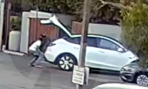 Con trai ông bầu Hollywood bị phát hiện phi tang xác vợ