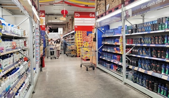 Đề xuất giảm thêm 3% thuế VAT để kích cầu tiêu dùng dịp cuối năm