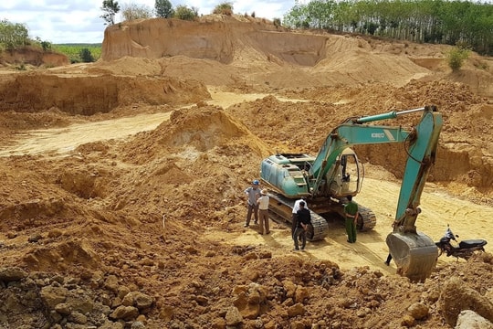 Thế nào là khai thác khoáng sản trái phép?