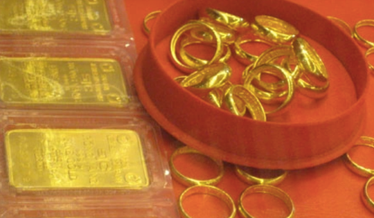 Giá vàng hôm nay 8/12: Nhẫn tròn trơn bật tăng giá dữ dội