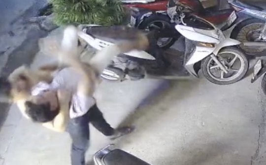 Bắt giữ đối tượng chặn đường đánh con của đối tác làm ăn