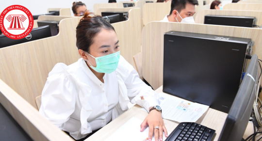 Có phải thay đổi chức danh nghề nghiệp trước khi xét thăng hạng không?