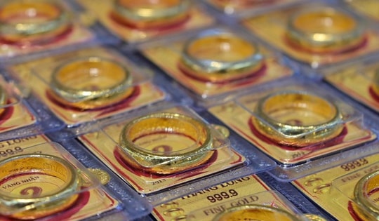 Giá vàng hôm nay 15/12: Giá vàng nhẫn tiếp tục tăng sốc