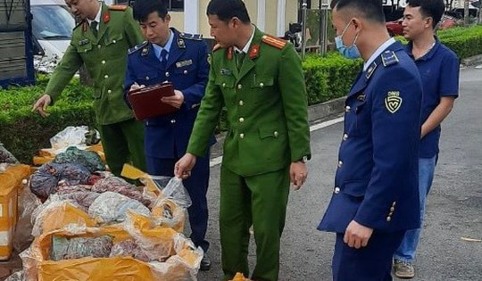 Sơn La: Trong 1 ngày bắt giữ hơn 1 tấn nội tạng động vật hôi thối đang trên đường đi tiêu thụ