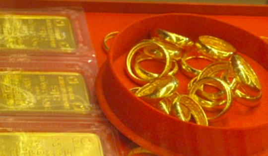 Giá vàng hôm nay 18/12: Vì sao vàng nhẫn tăng cao, SJC lại lao dốc?