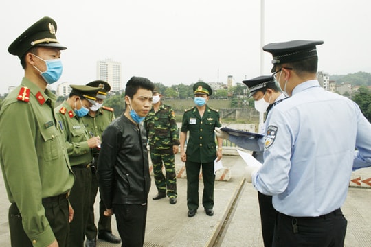 Xuất cảnh là gì? Khi nào được xem là xuất cảnh trái phép?