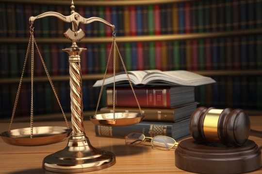 Xét xử cựu chấp hành viên Cục Thi hành án dân sự