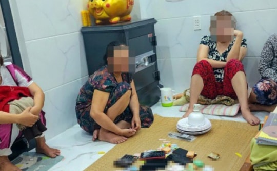 4 nữ chủ thầu đề ở TP Rạch Giá đánh bài ăn tiền