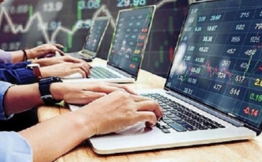 Dùng 23 tài khoản thao túng giá cổ phiếu GKM Holdings 