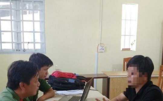 Bị công an phạt vì đăng clip bạo lực học đường lên Facebook