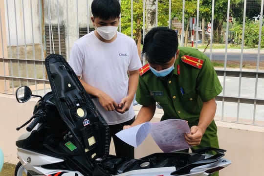 Thủ tục đăng ký xe lần đầu tại Công an cấp xã mới nhất