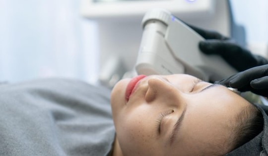 Chuyên gia chỉ công nghệ trẻ hóa da tốt nhất hiện nay