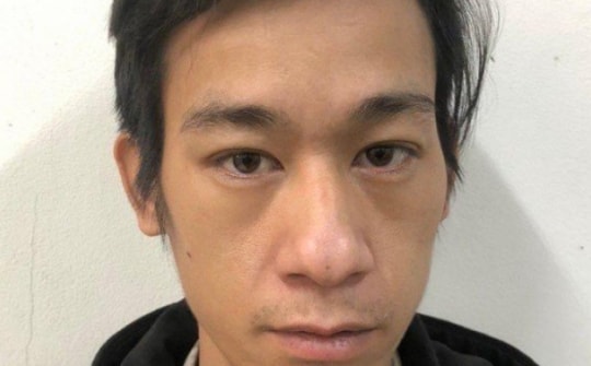 Bắt đối tượng mua bán trái phép ma túy tại chợ Long Biên