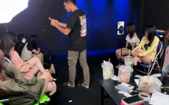 Nhóm đối tượng người Trung Quốc tuyển lựa phụ nữ Việt Nam nhảy múa trực tuyến theo yêu cầu