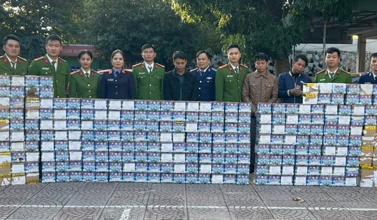 Nghệ An: Bắt 2 đường dây mua bán, tàng trữ hơn 1,9 tấn pháo