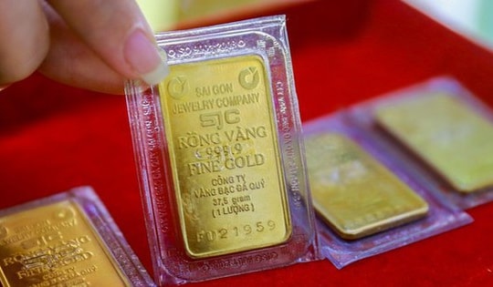 Lý giải nguyên nhân giá vàng SJC đột ngột rớt giá, giảm sâu 5 triệu đồng/lượng sau vài tiếng