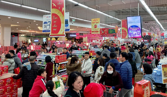 Hà Nội kích cầu tiêu dùng năm 2024 để kiềm chế lạm phát