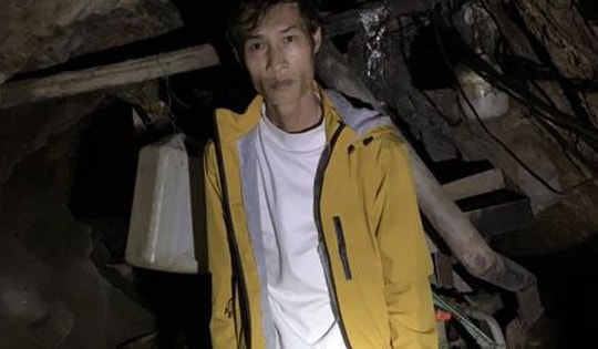 Bắt 4 người khai thác trái phép khoảng 1 tấn quặng vàng