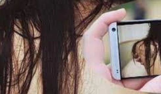 Làm 'chuyện người lớn' với thiếu nữ 15 tuổi rồi quay clip ép vào nhà nghỉ