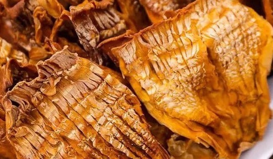 Bia Tết giảm giá vẫn ế ẩm, măng khô tăng 'vù vù'