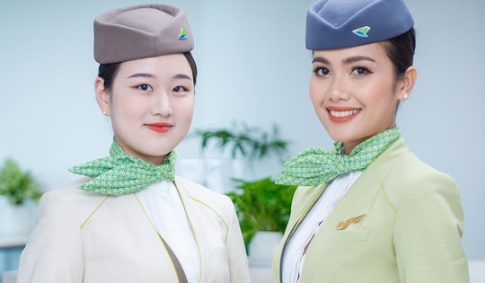 Nghề tiếp viên mặt đất có gì mà được giới trẻ săn lùng khủng khiếp hiện nay?