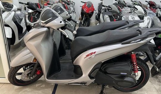 Sốc với giá xe SH 350i mới nhất tại đại lý: Giảm tới 20 triệu đồng, thấp hơn cả giá niêm yết