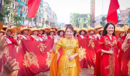 3.000 phụ nữ mặc áo dài xếp hình Rồng chào năm mới Giáp Thìn 2024