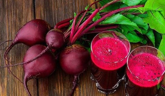 Một bộ phận ít chú ý đến ở củ dền lại được CDC Mỹ công nhận cực giàu dưỡng chất