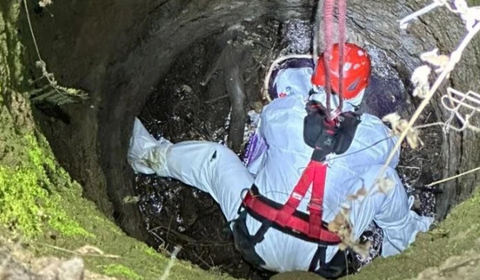 Phát hiện thi thể người đàn ông dưới giếng sâu