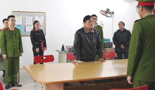 Bắt Giám đốc Công ty cổ phần vận tải, dịch vụ và xây dựng Bắc Kạn