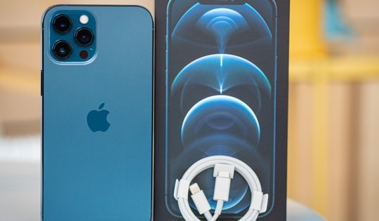 Giá iPhone 12, iPhone 12 Pro Max mới nhất giảm giá rẻ kỷ lục, tội gì không mua chơi Tết Nguyên đán