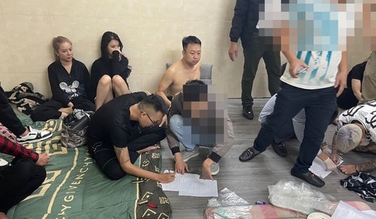 13 nam nữ sử dụng ma tuý trong phòng trọ tại Tây Hồ, Hà Nội