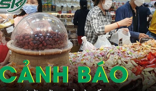 Cảnh báo nguy cơ từ những giỏ quà Tết