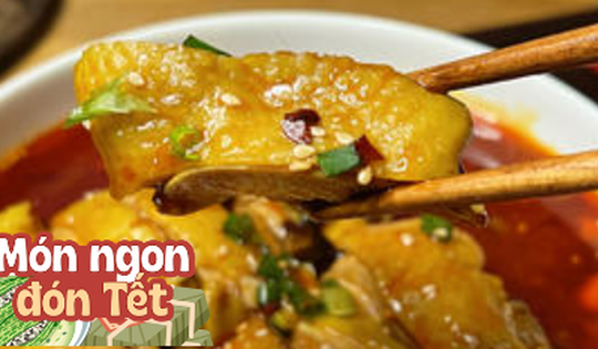 Tết này ăn thịt gà luộc quá nhàm chán thì hãy làm theo cách này vừa ngon đậm đà lại bùi thơm hấp dẫn vô cùng