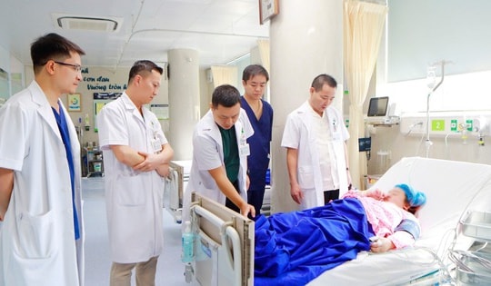 Mang thai lần đầu, cô gái 19 tuổi mắc biến chứng thai kỳ nguy hiểm, phù toàn thân