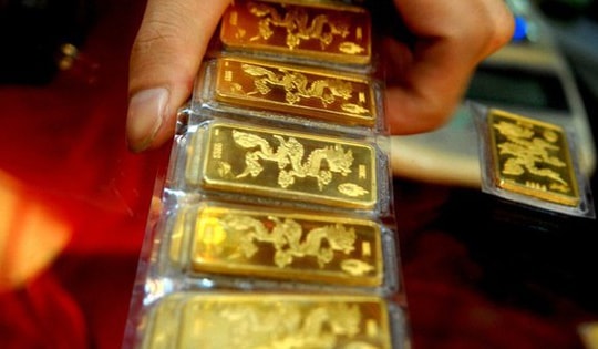 Giá vàng hôm nay 14/1: Vàng SJC tăng dữ dội