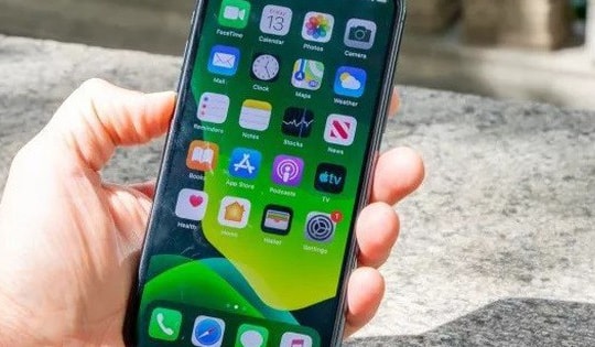 Giá iPhone 11, iPhone 11 Pro Max mới nhất giảm chưa từng có trong lịch sử, chưa tới 10 triệu đã sở hữu loại siêu đỉnh chơi Tết