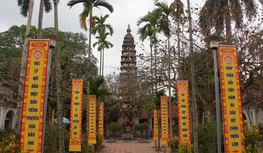 Ngôi chùa huyền bí 800 năm tuổi ở Nam Định lưu giữ nhiều di sản